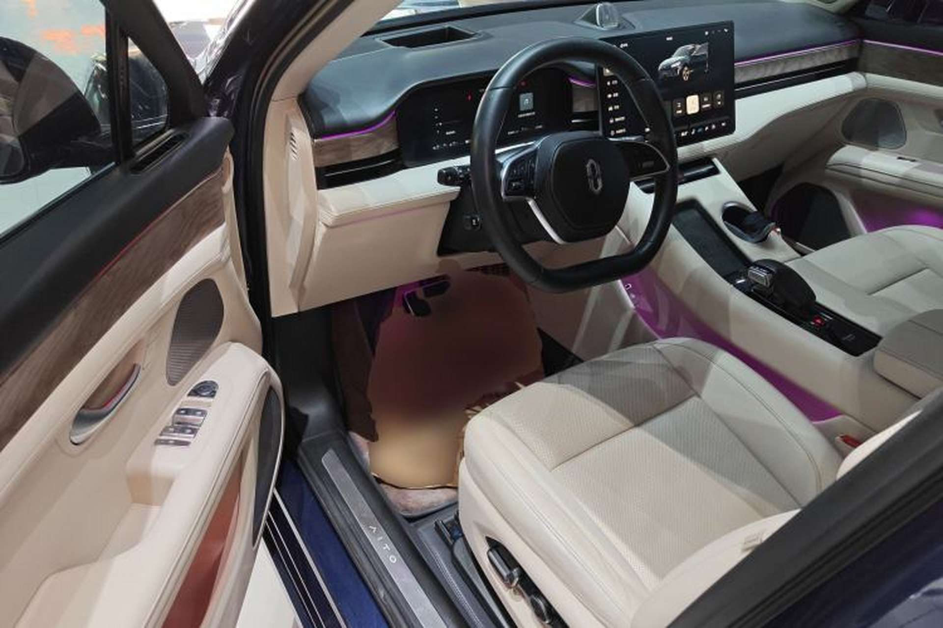 Used Hima AITO M5 2022 Extended-Range Four-Wheel Drive Flagship Edition Driver Seat