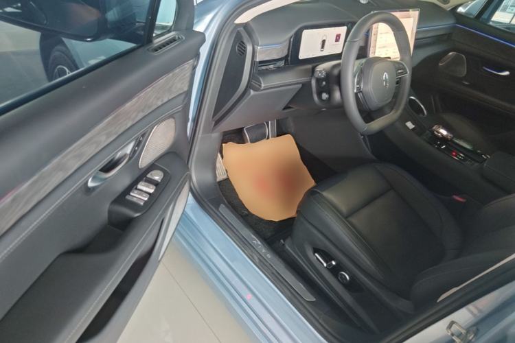 Used Hima AITO M5 2022 Extended-Range Four-Wheel Drive Flagship Edition Driver Seat