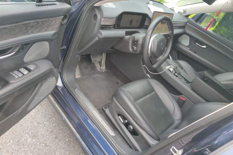 Used Hima AITO M5 2022 Extended-Range Four-Wheel Drive Performance Version Driver Seat