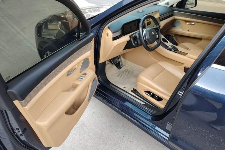 Used Hima AITO M5 2022 Extended-Range Four-Wheel Drive Flagship Edition Driver Seat