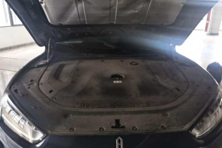 Used Hima AITO M5 2022 Extended-Range Four-Wheel Drive Ultimate Edition Engine Bay