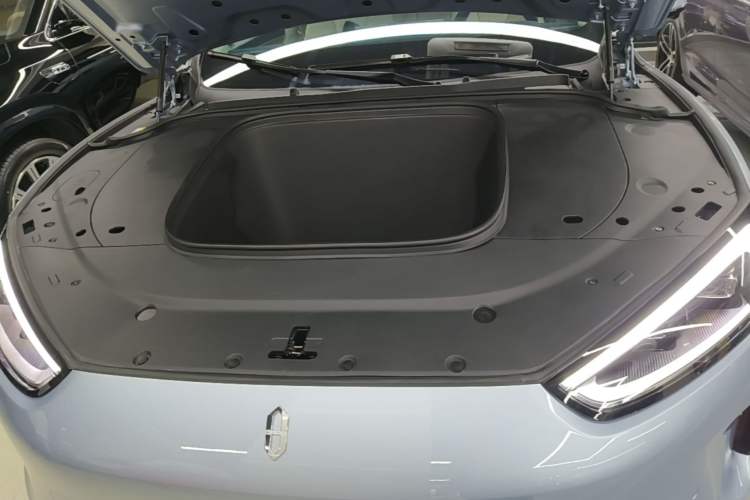 Used Hima AITO M5 2022 Pure Electric All-Wheel-Drive Performance Edition Engine Bay