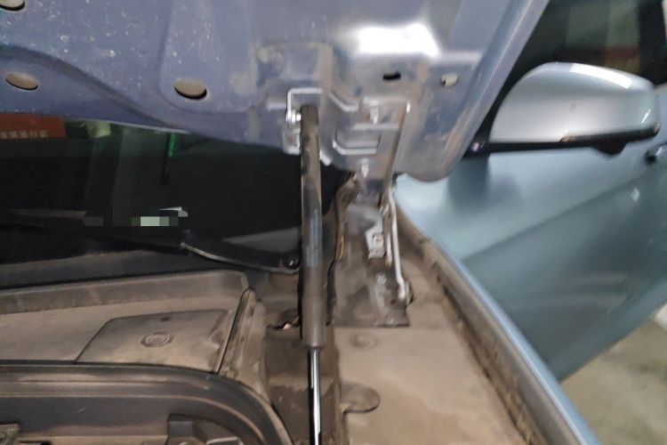 Used Hima AITO M5 2022 Pure Electric Rear-Drive Standard Edition Engine Bay Left