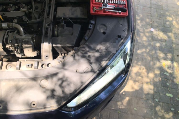 Used Hima AITO M5 2022 Extended-Range Four-Wheel Drive Ultimate Edition Engine Bay Left