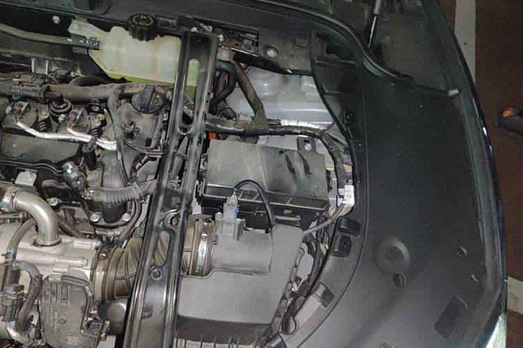 Used Hima AITO M5 2022 Range-Extended Rear-Drive Standard Version Engine Bay Left
