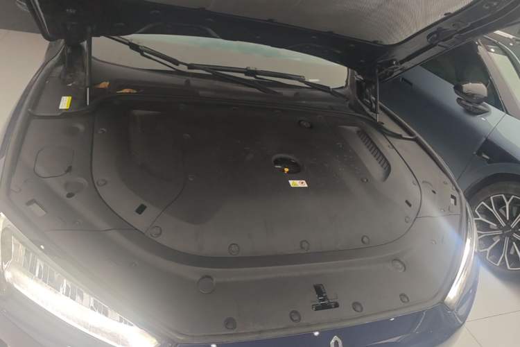Used Hima AITO M5 2022 Extended-Range Four-Wheel Drive Flagship Edition Engine Bay