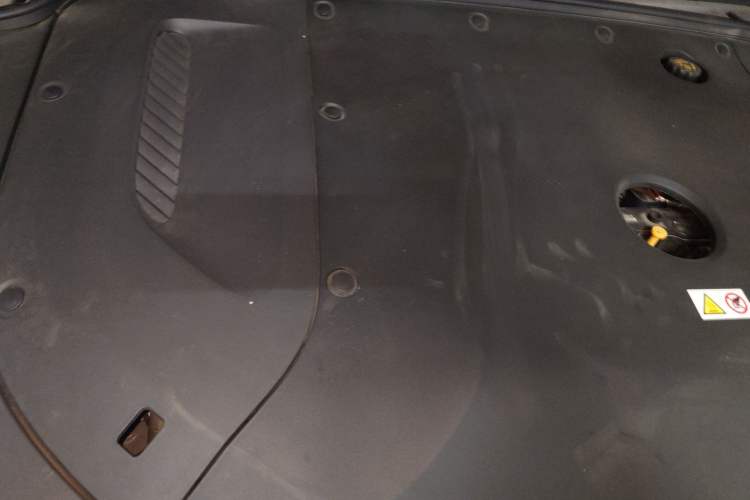 Used Hima AITO M5 2022 Extended-Range Four-Wheel Drive Ultimate Edition Engine Bay Right