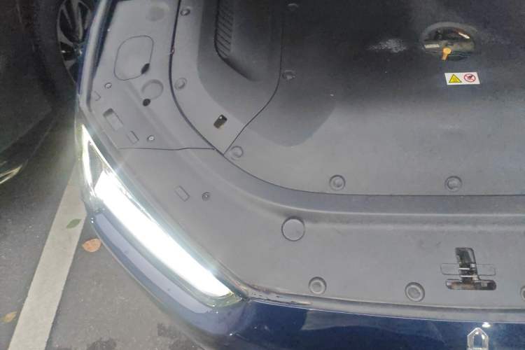 Used Hima AITO M5 2022 Extended-Range Four-Wheel Drive Performance Version Engine Bay Right