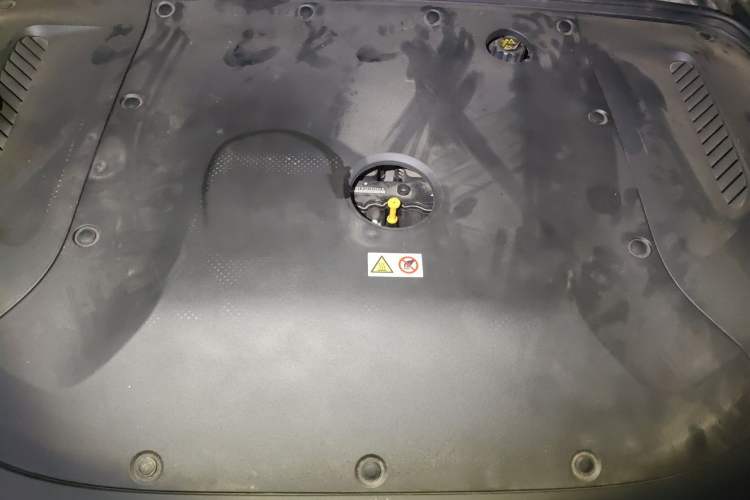 Used Hima AITO M5 2022 Range-Extended Rear-Drive Standard Version Engine Bay