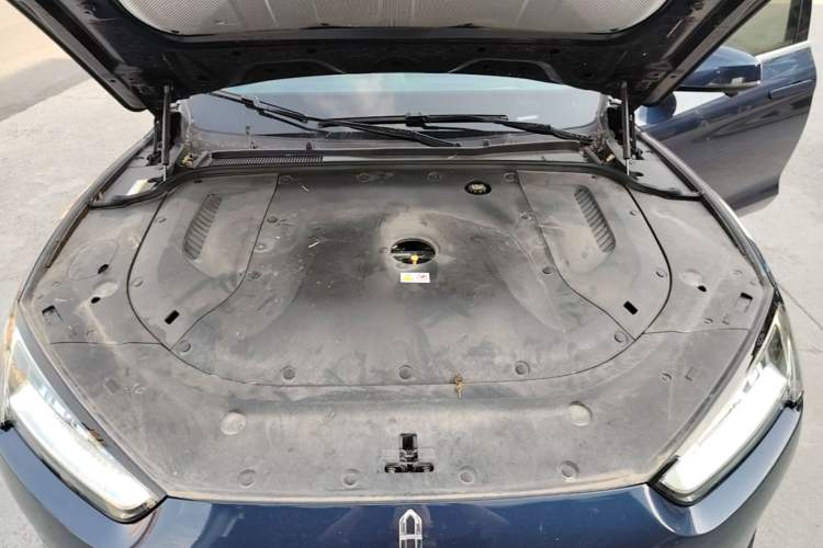 Used Hima AITO M5 2022 Extended-Range Four-Wheel Drive Flagship Edition Engine Bay