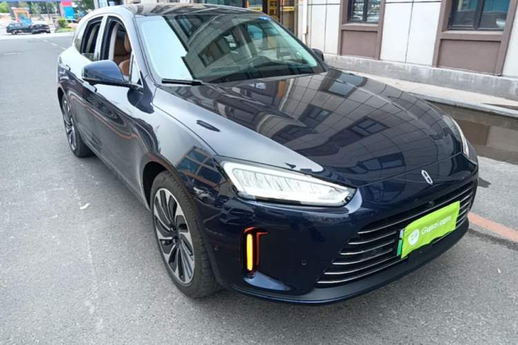 Used Hima AITO M5 2022 Extended-Range Four-Wheel Drive Performance Version Front Right 45 Deg