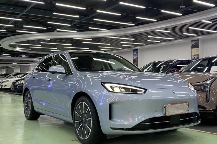 Used Hima AITO M5 2022 Pure Electric All-Wheel-Drive Performance Edition Front Right 45 Deg