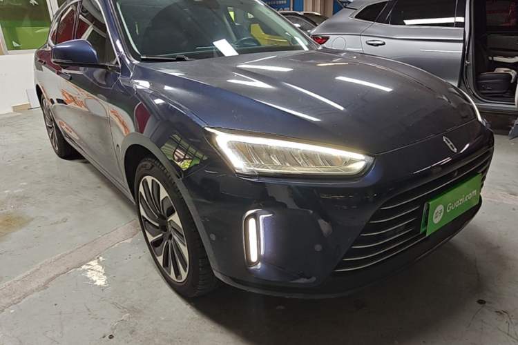 Used Hima AITO M5 2022 Extended-Range Four-Wheel Drive Ultimate Edition Front Right 45 Deg