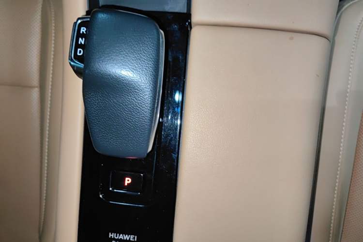 Used Hima AITO M5 2022 Pure Electric All-Wheel-Drive Performance Edition Gear Lever