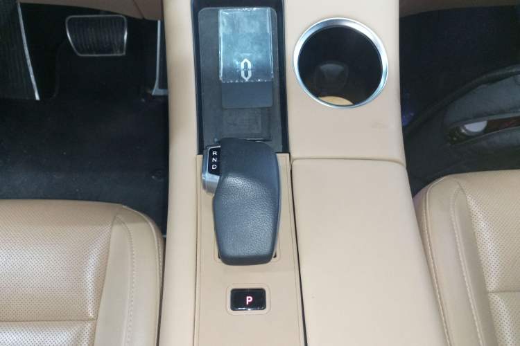 Used Hima AITO M5 2022 Extended-Range Four-Wheel Drive Flagship Edition Gear Lever