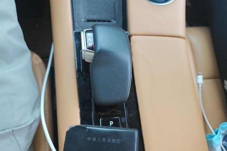 Used Hima AITO M5 2022 Range-Extended Rear-Drive Standard Version Gear Lever