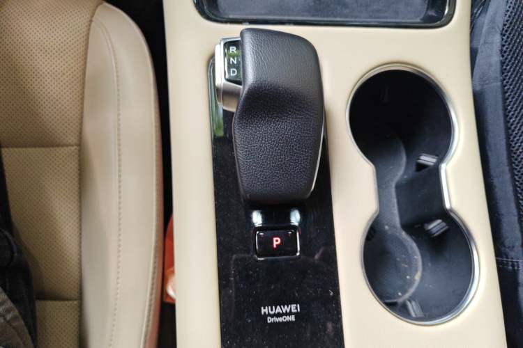 Used Hima AITO M5 2022 Pure Electric Rear-Drive Standard Edition Gear Lever