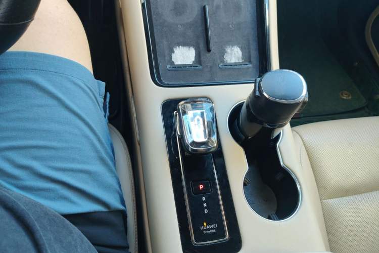 Used Hima AITO M5 2022 Pure Electric All-Wheel-Drive Performance Edition Gear Lever