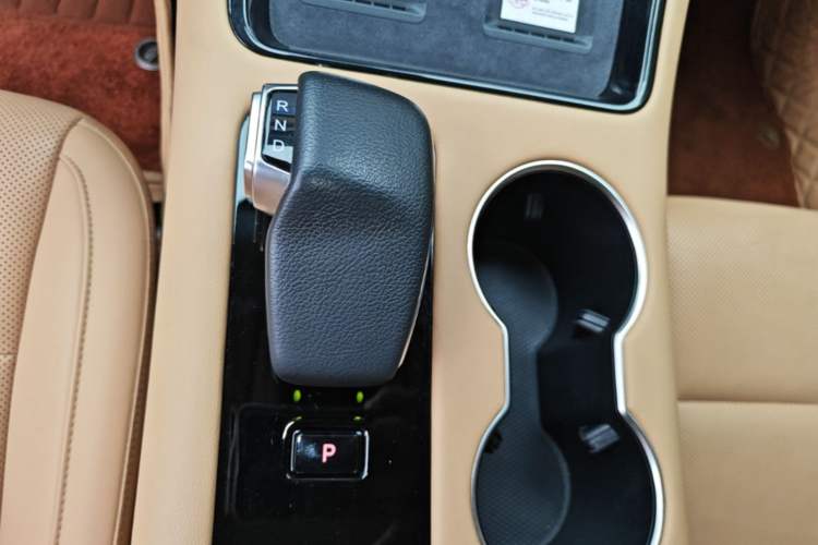 Used Hima AITO M5 2022 Pure Electric Rear-Drive Standard Edition Gear Lever