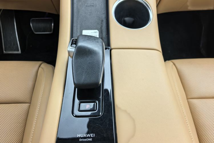 Used Hima AITO M5 2022 Extended-Range Four-Wheel Drive Ultimate Edition Gear Lever