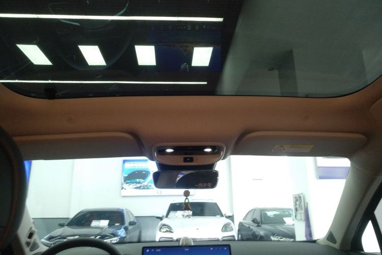 Used Hima AITO M5 2022 Range-Extended Rear-Drive Standard Version Headliner
