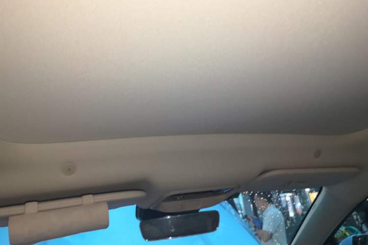 Used Hima AITO M5 2022 Pure Electric Rear-Drive Standard Edition Headliner