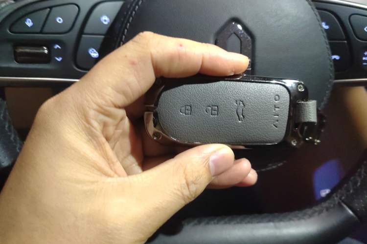 Used Hima AITO M5 2022 Extended-Range Four-Wheel Drive Performance Version Interior 1