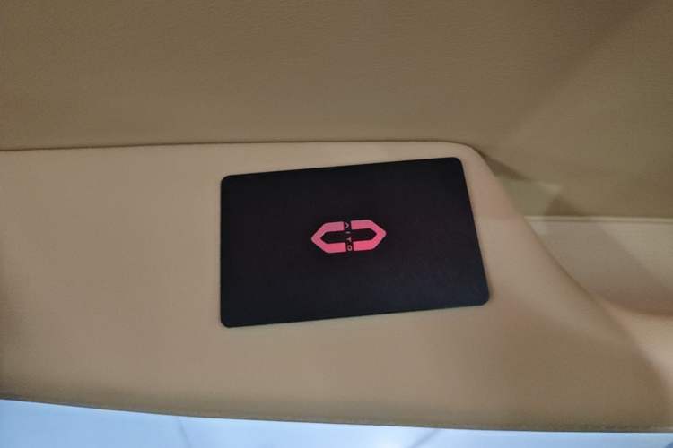Used Hima AITO M5 2022 Extended-Range Four-Wheel Drive Performance Version Interior 1