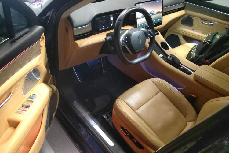 Used Hima AITO M5 2022 Extended-Range Four-Wheel Drive Performance Version Interior 3