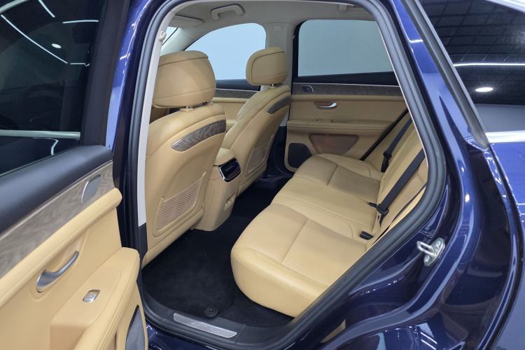 Used Hima AITO M5 2022 Range-Extended Rear-Drive Standard Version Interior 3
