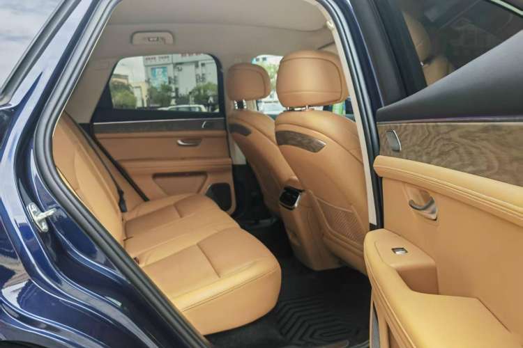 Used Hima AITO M5 2022 Range-Extended Rear-Drive Standard Version Interior 3