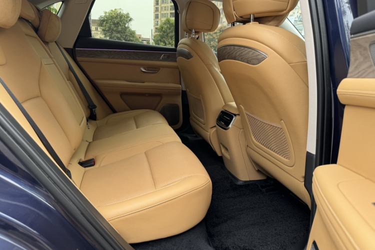Used Hima AITO M5 2022 Range-Extended Rear-Drive Standard Version Interior 4