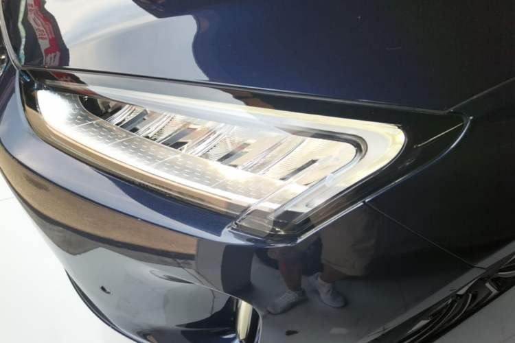 Used Hima AITO M5 2022 Extended-Range Four-Wheel Drive Performance Version Left Front Headlight