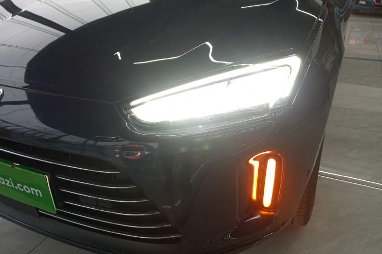 Used Hima AITO M5 2022 Extended-Range Four-Wheel Drive Flagship Edition Left Front Headlight
