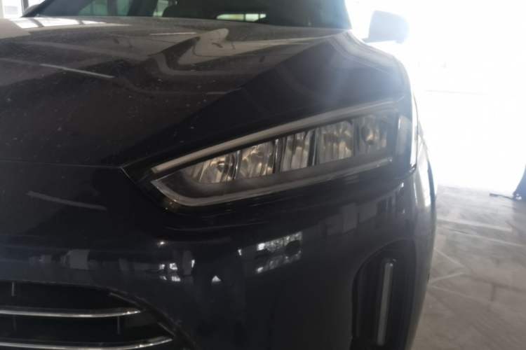 Used Hima AITO M5 2022 Extended-Range Four-Wheel Drive Ultimate Edition Left Front Headlight