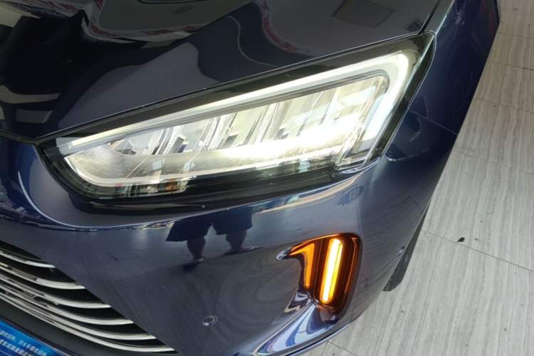 Used Hima AITO M5 2022 Range-Extended Rear-Drive Standard Version Left Front Headlight