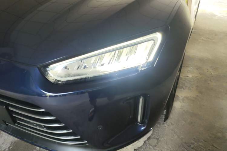Used Hima AITO M5 2022 Extended-Range Four-Wheel Drive Ultimate Edition Left Front Headlight