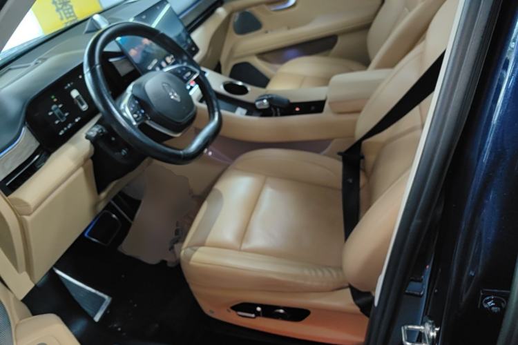 Used Hima AITO M5 2022 Pure Electric All-Wheel-Drive Performance Edition Left Front Seat