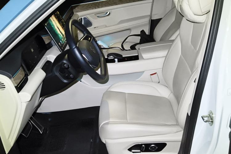Used Hima AITO M5 2022 Extended-Range Four-Wheel Drive Ultimate Edition Left Front Seat