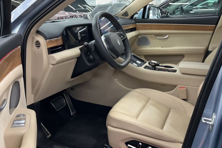 Used Hima AITO M5 2022 Pure Electric All-Wheel-Drive Performance Edition Left Front Seat