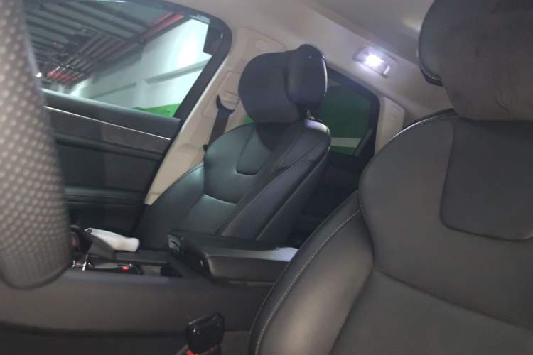Used Hima AITO M5 2022 Range-Extended Rear-Drive Standard Version Left Front Seat