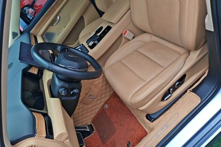 Used Hima AITO M5 2022 Pure Electric Rear-Drive Standard Edition Left Front Seat