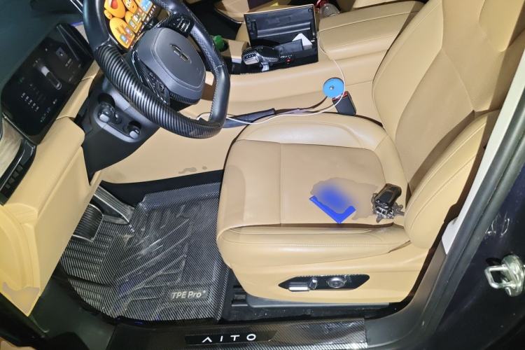 Used Hima AITO M5 2022 Range-Extended Rear-Drive Standard Version Left Front Seat