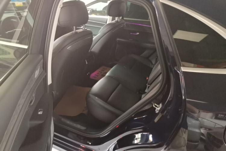 Used Hima AITO M5 2022 Extended-Range Four-Wheel Drive Performance Version Left Rear Seat