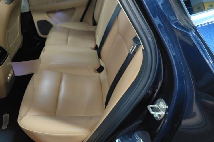 Used Hima AITO M5 2022 Pure Electric All-Wheel-Drive Performance Edition Left Rear Seat