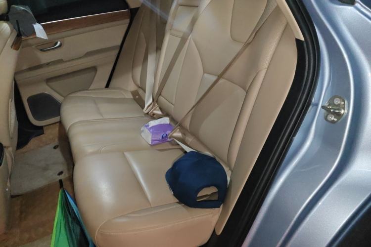 Used Hima AITO M5 2022 Pure Electric Rear-Drive Standard Edition Left Rear Seat