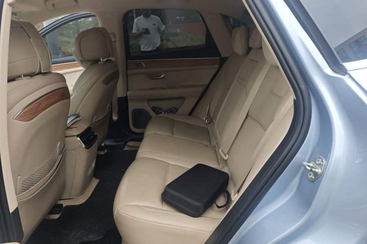 Used Hima AITO M5 2022 Pure Electric Rear-Drive Standard Edition Left Rear Seat