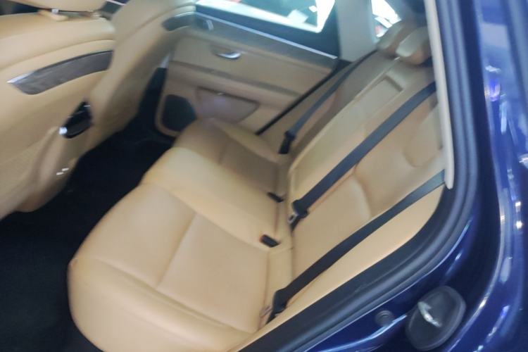 Used Hima AITO M5 2022 Extended-Range Four-Wheel Drive Ultimate Edition Left Rear Seat