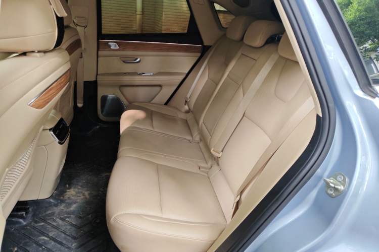 Used Hima AITO M5 2022 Pure Electric Rear-Drive Standard Edition Left Rear Seat