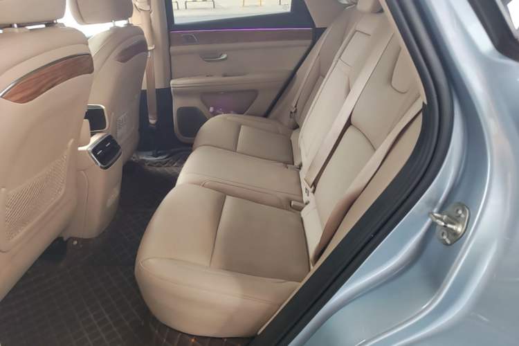 Used Hima AITO M5 2022 Pure Electric All-Wheel-Drive Performance Edition Left Rear Seat
